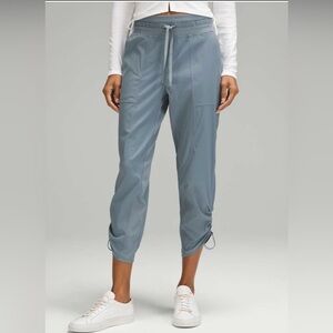 Lululemon Dance Studio Mid Rise Cropped Pant- Size 10